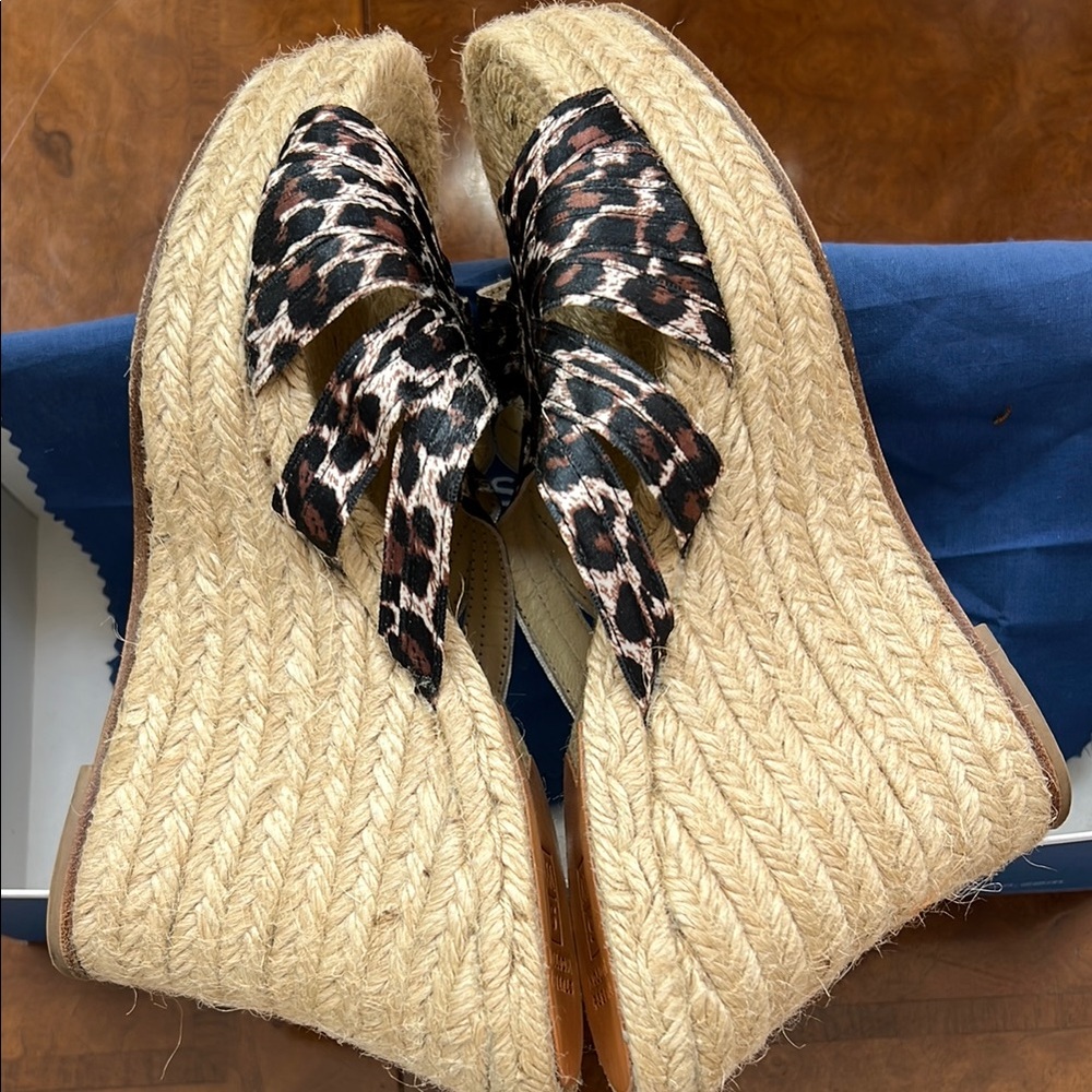 Stubbs & Wootton Brown Espadrille Shoes - Picture 5 of 5